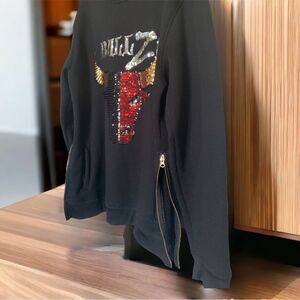 Chicago Bulls Sequined Logo Sweatshirt with pockets and side zippers 2XL 
